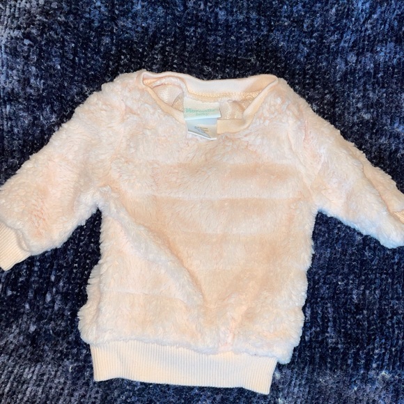 Baby Girl Bundle (10 Pieces), Sizes 0-3 and 3 Months - Picture 3 of 16